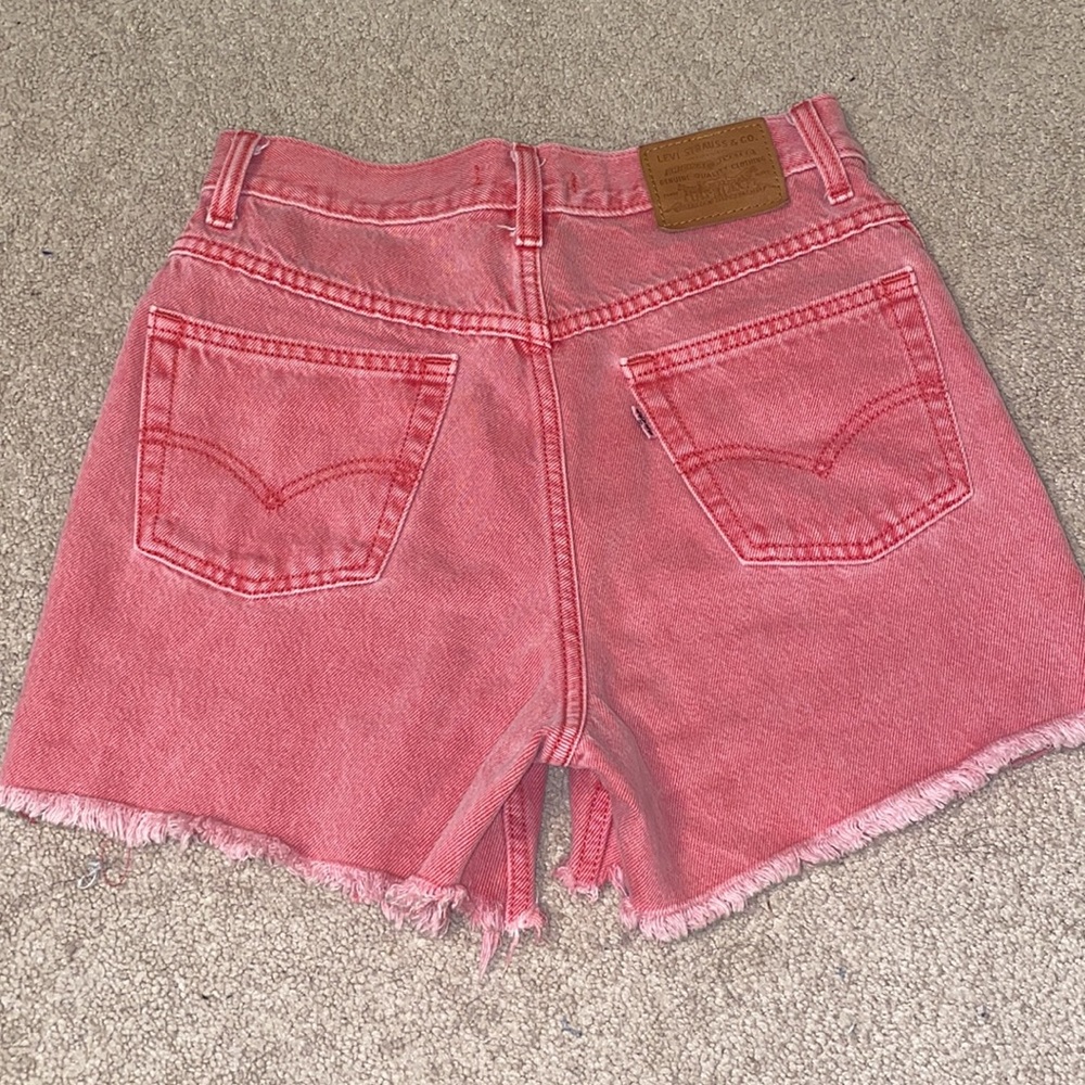Red Levi’s Jean Shorts!